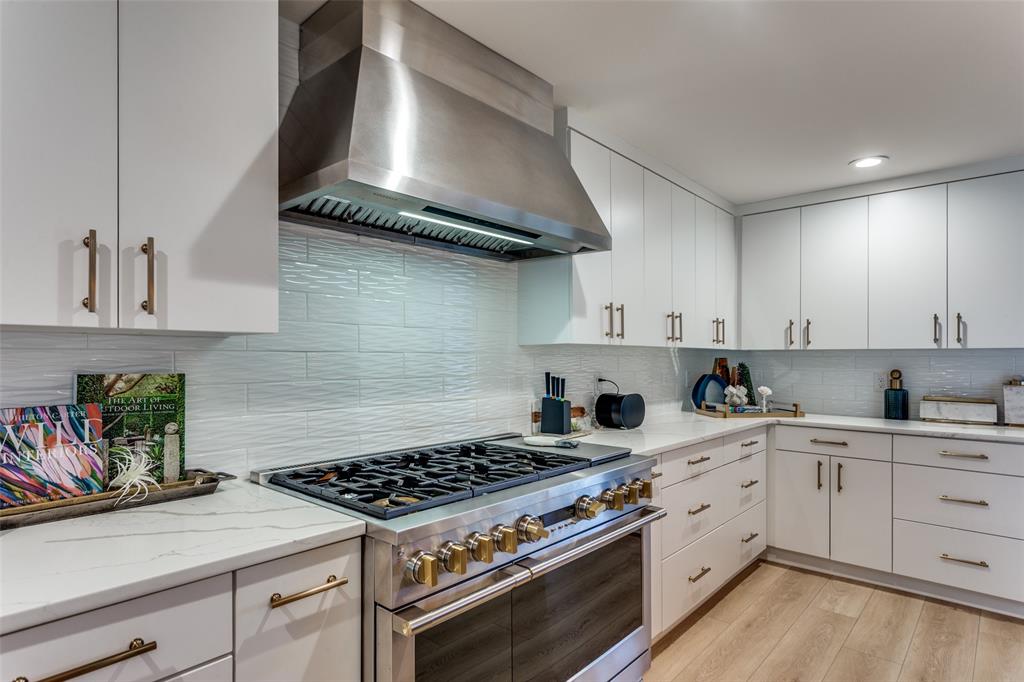 3417 Worth Hills Drive