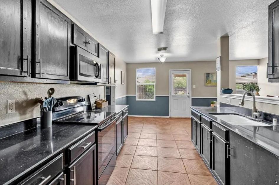 1027 Graystone Drive