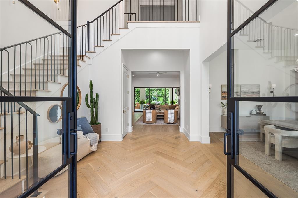 3821 Shelby Drive