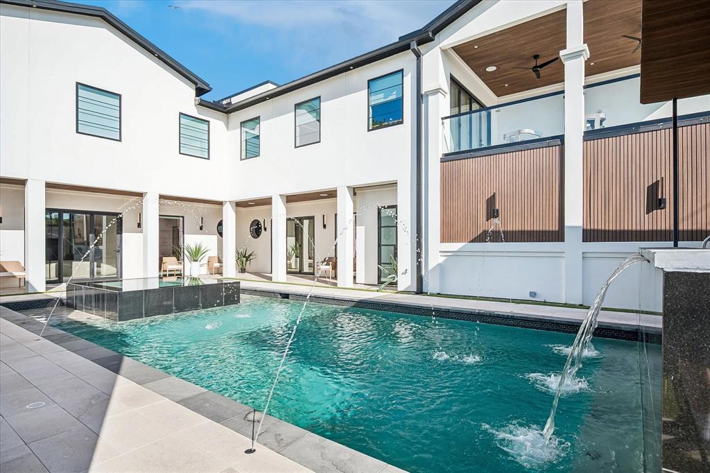 5510 Caladium Drive