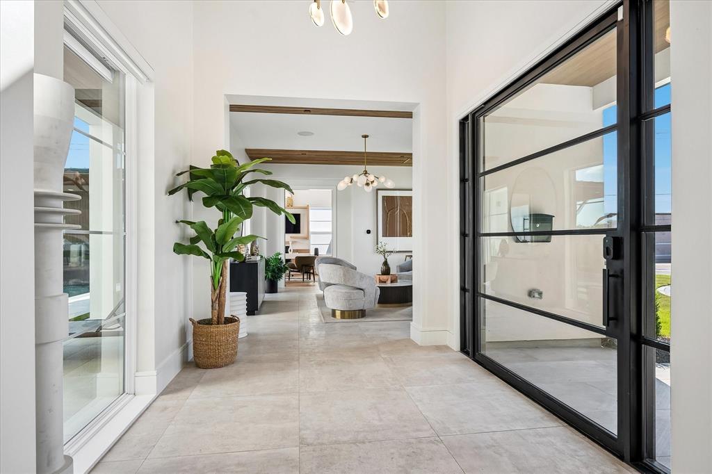 5510 Caladium Drive