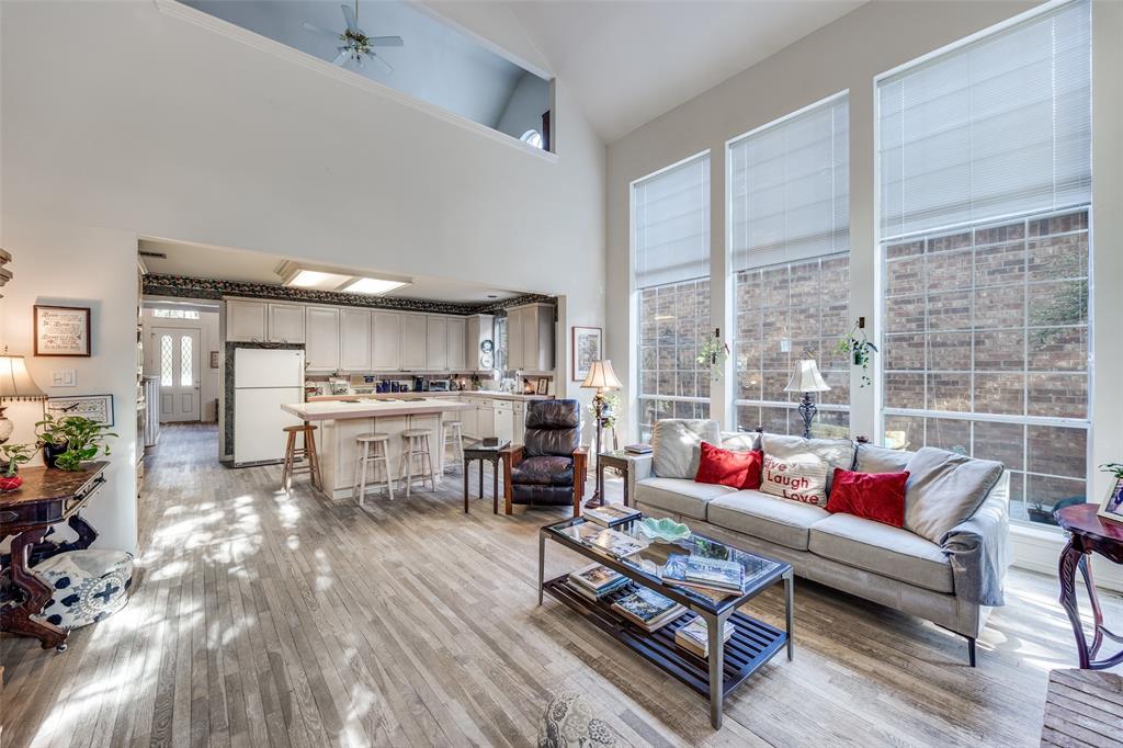 1536 Waterside Court