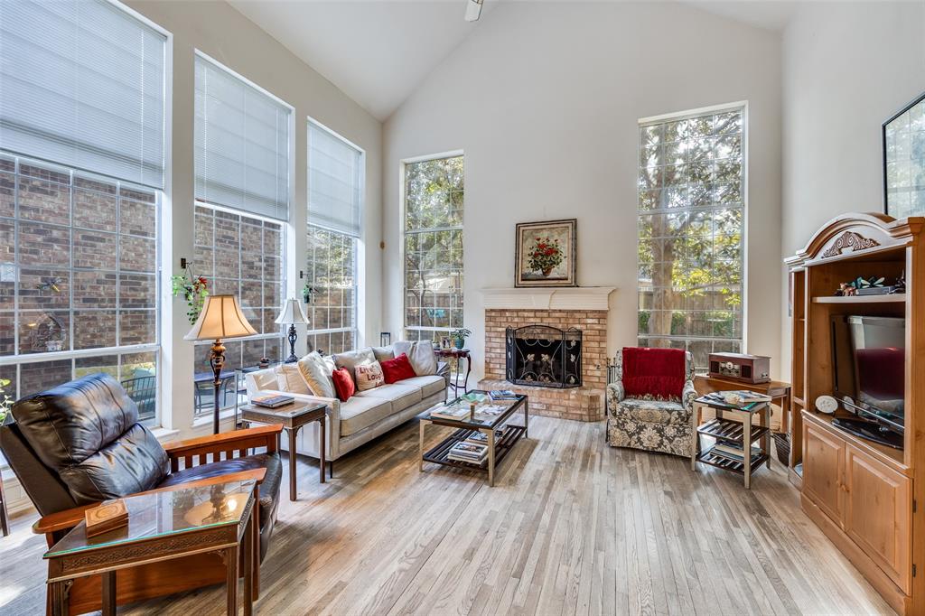 1536 Waterside Court