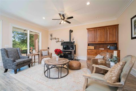 Tiny photo for 636 County Road 3330, Omaha, TX 75571 (MLS # 20922814)