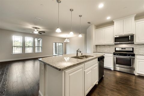 Photo of 1245 Wiltshire Drive, Allen, TX 75013 (MLS # 21165436)