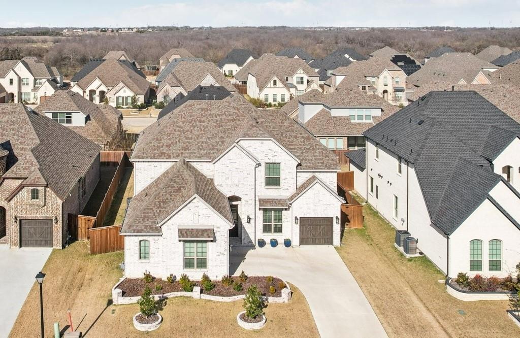 616 Windy Ridge Lane
