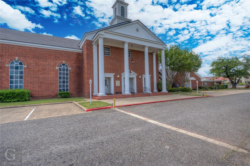 Cloverdale Farms - Commercial Sale