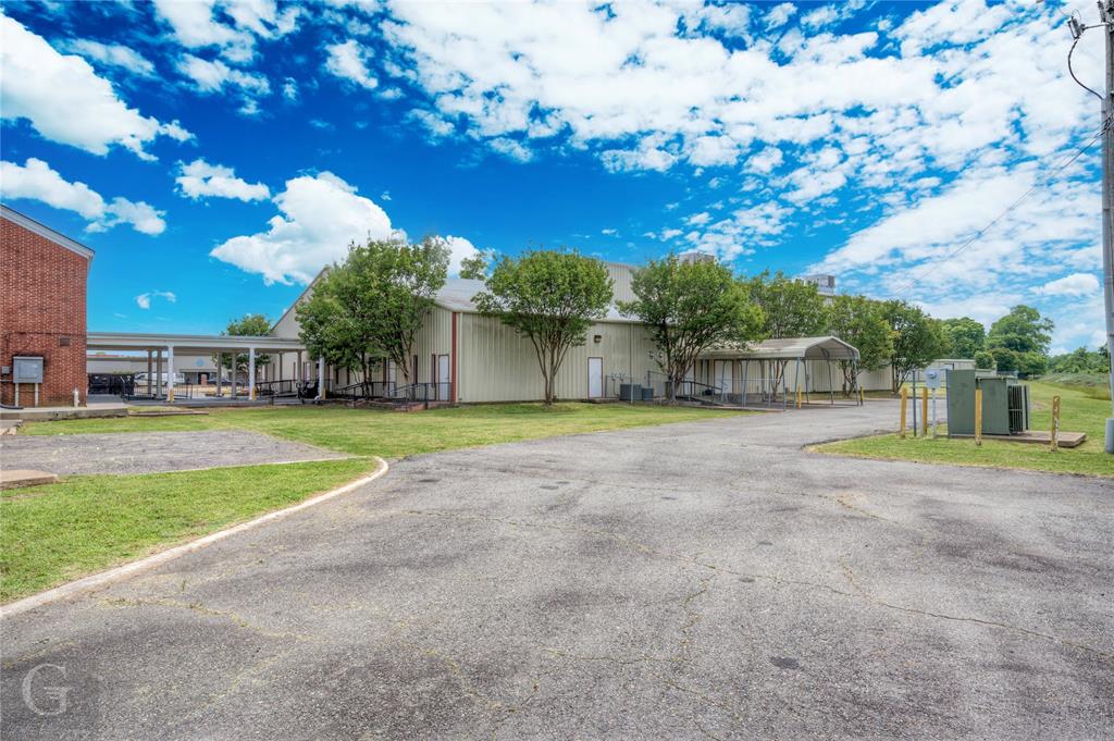 Cloverdale Farms - Commercial Sale