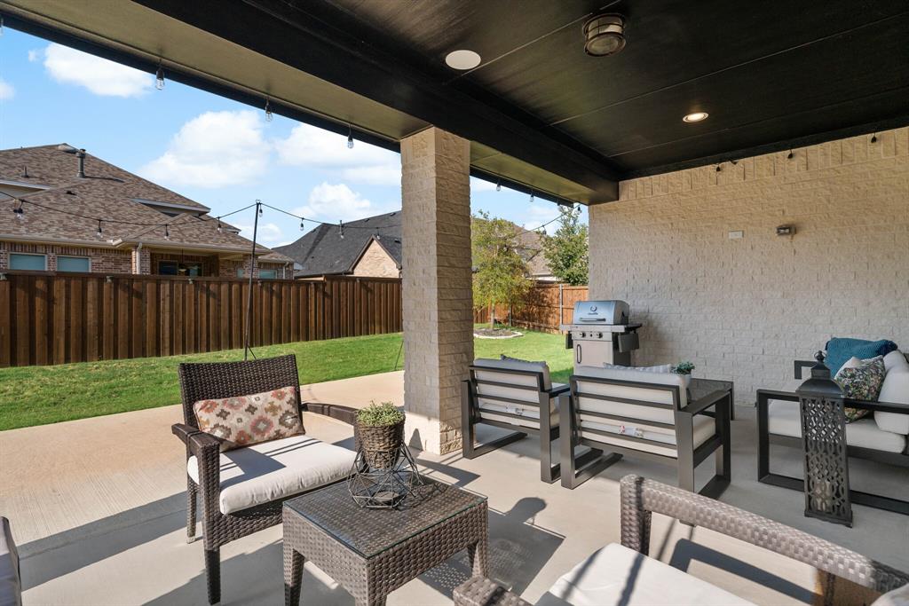 Star Trail Ph Six - Residential