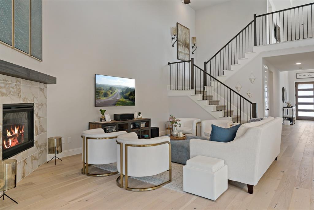 Star Trail Ph Six - Residential