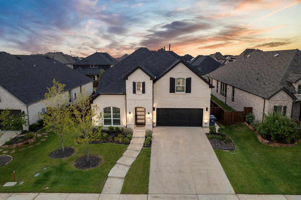 Star Trail Ph Six - Residential