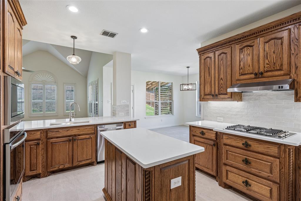 5224 Winterberry Court