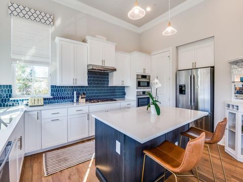 Tiny photo for 2114 Wenge Lane, Dallas, TX 75219 (MLS # 21184449)