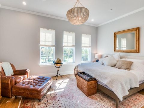 Tiny photo for 2114 Wenge Lane, Dallas, TX 75219 (MLS # 21184449)