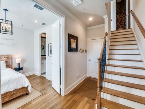 Tiny photo for 2114 Wenge Lane, Dallas, TX 75219 (MLS # 21184449)