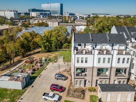 Tiny photo for 2114 Wenge Lane, Dallas, TX 75219 (MLS # 21184449)