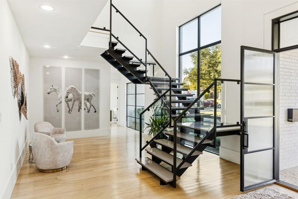 6814 Northport Drive