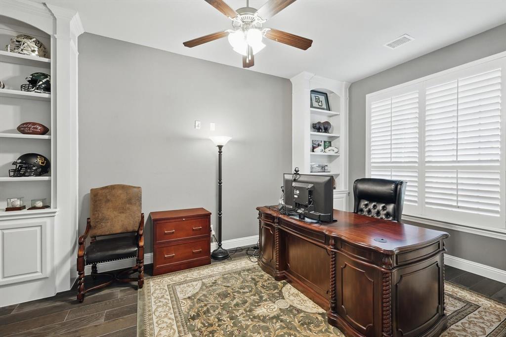 1120 Ellicott Drive
