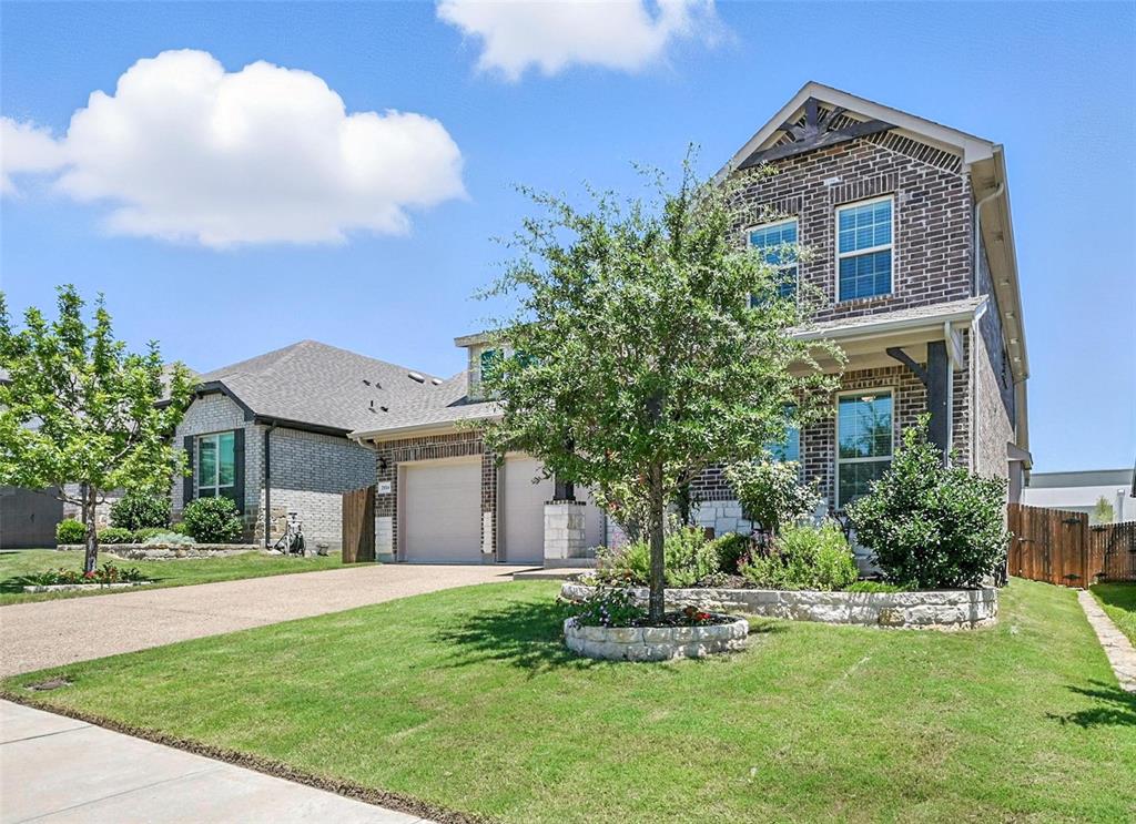 2114 Maplewood Drive