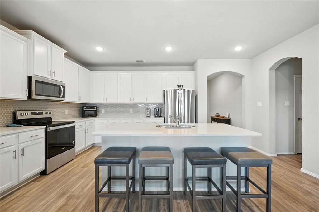 2114 Maplewood Drive