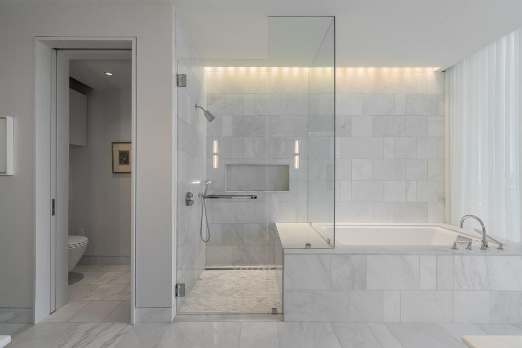 ARTS RESIDENCES CONDO - Residential