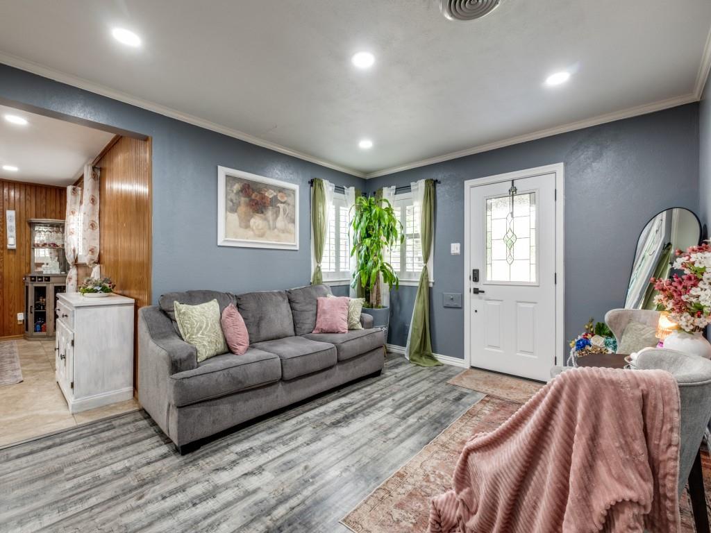 809 Dranguet Drive