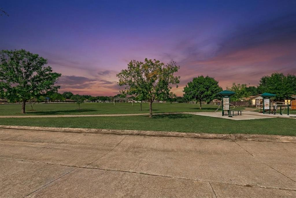 White Rock Village 01 - Residential