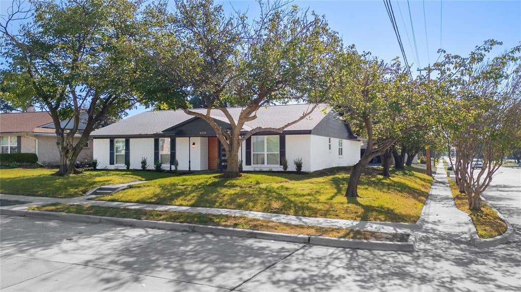 2420 Lovell Drive