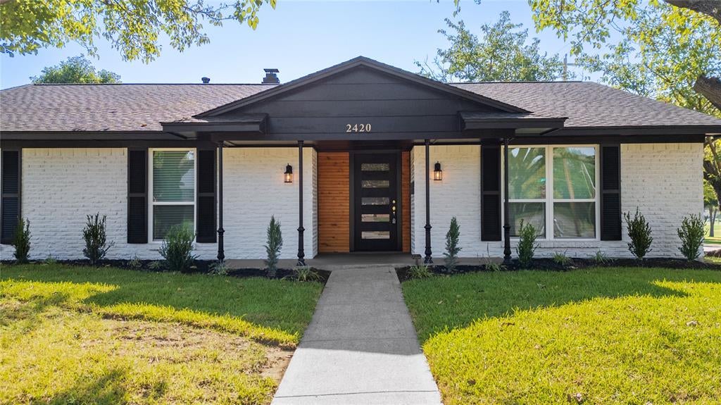 2420 Lovell Drive