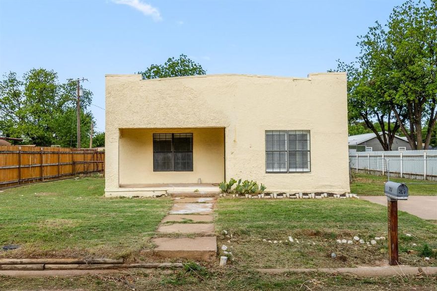 Nice, move-in ready 2-bedroom, 1-bath home with 1,428 square feet in a great location for the area. This property has had several important updates, including a new HVAC system, renovated bathroom, and fresh exterior stucco and paint. Inside, you’ll find large living spaces, hardwood floors, and a practical kitchen with plenty of storage and charm. The home is comfortable as-is, with plenty of opportunity to make it your own over time. Outside features include a detached 2-car carport, separate shop, and a spacious yard with room to enjoy. Clean, solid, and well cared for.