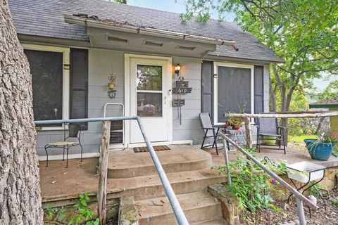 A home in Mineral Wells