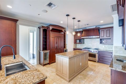 Tiny photo for 2555 N Pearl Street #2001, Dallas, TX 75201 (MLS # 20745579)