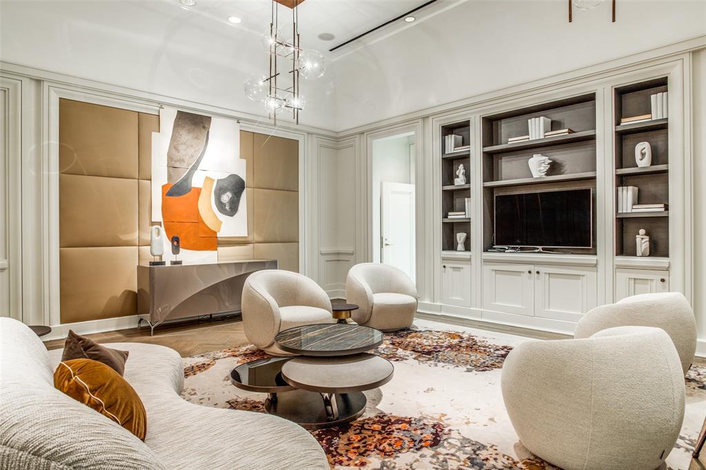 Tower & Regency Row Residence Condo - Residential Lease