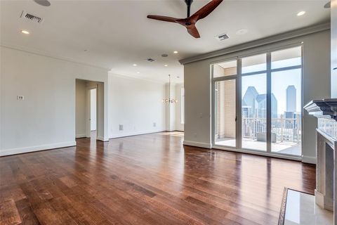 Tiny photo for 2555 N Pearl Street #2001, Dallas, TX 75201 (MLS # 20745579)