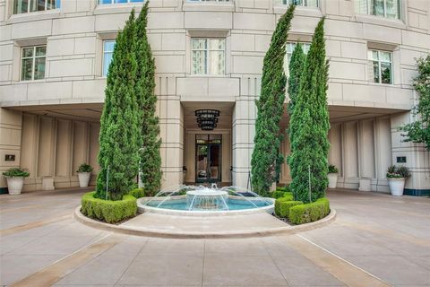 Tiny photo for 2555 N Pearl Street #2001, Dallas, TX 75201 (MLS # 20745579)