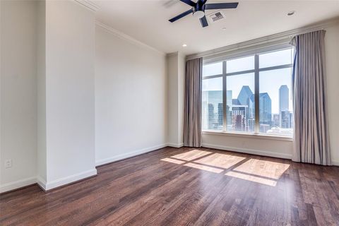 Tiny photo for 2555 N Pearl Street #2001, Dallas, TX 75201 (MLS # 20745579)