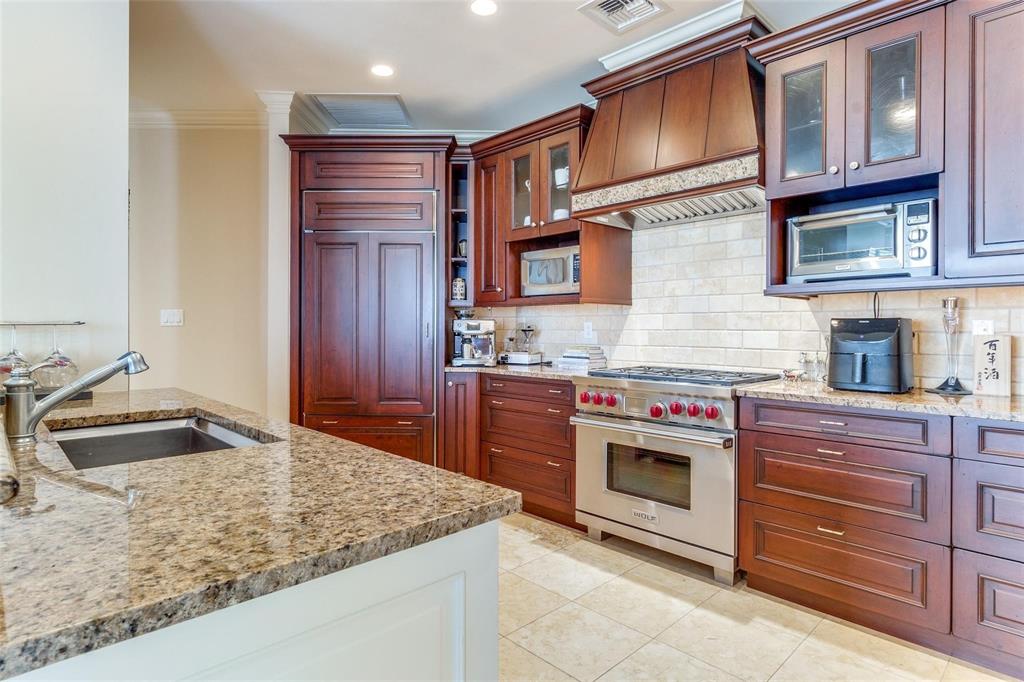 Ritz-Carlton Residences - Residential Lease