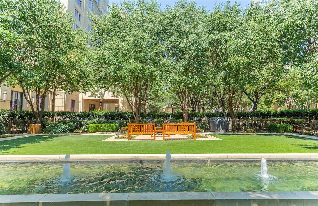 Ritz-Carlton Residences - Residential Lease