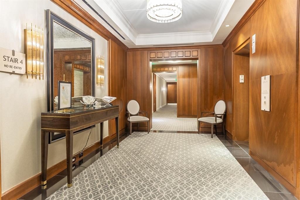 Ritz-Carlton Residences - Residential Lease