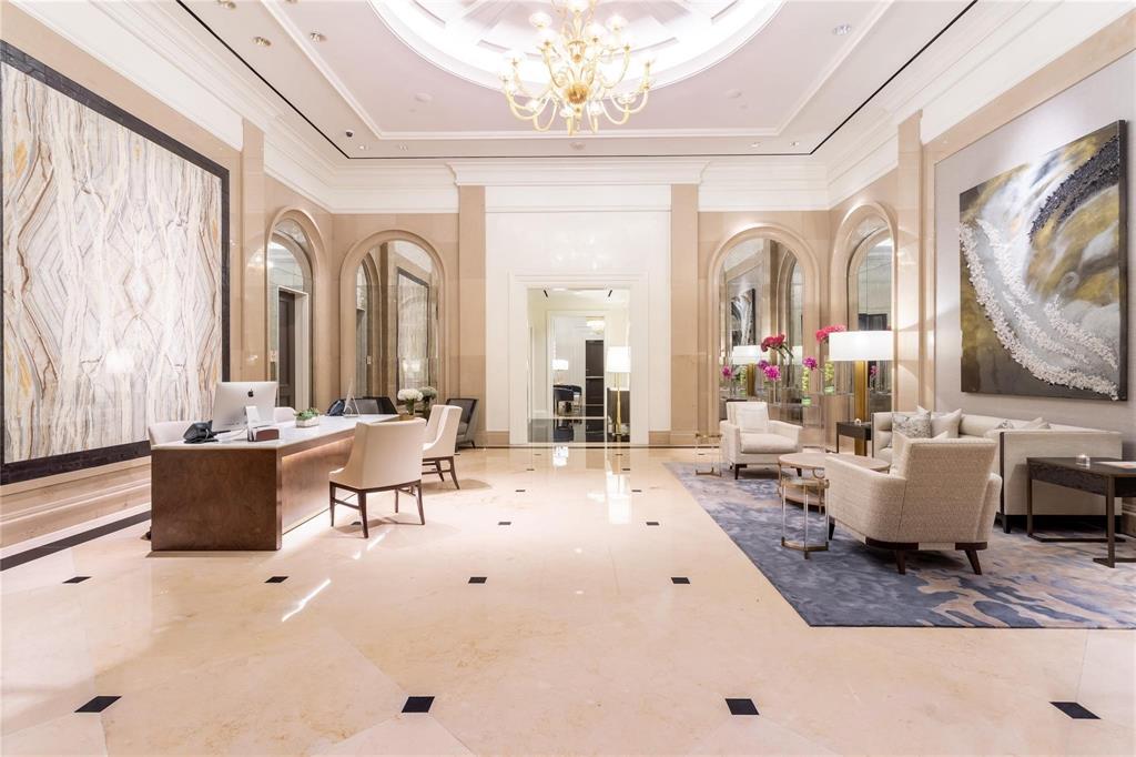 Ritz-Carlton Residences - Residential Lease