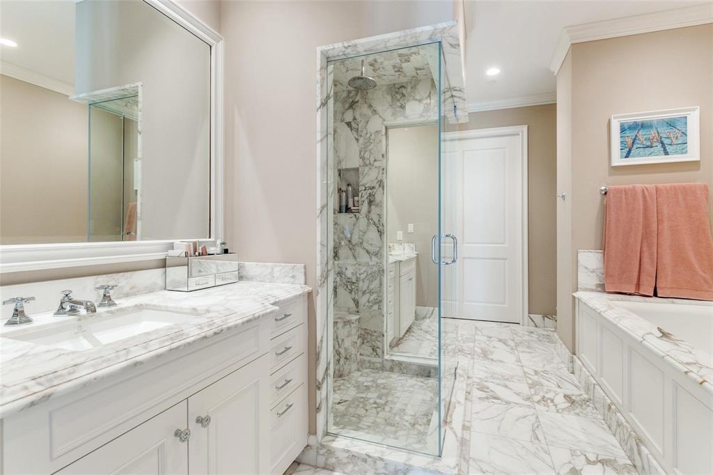 Ritz-Carlton Residences - Residential Lease