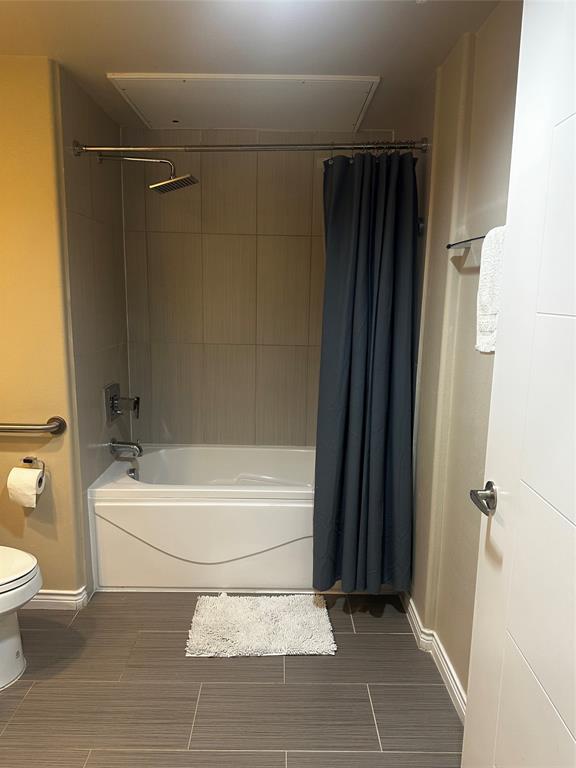 100 Trinity Mills Condo - Residential Lease