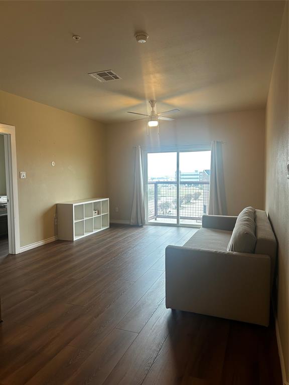 100 Trinity Mills Condo - Residential Lease