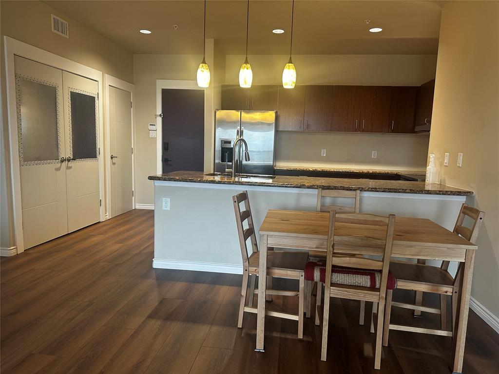 100 Trinity Mills Condo - Residential Lease