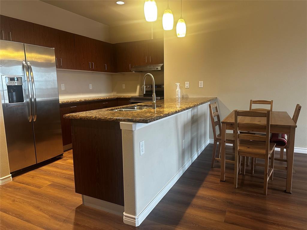 100 Trinity Mills Condo - Residential Lease