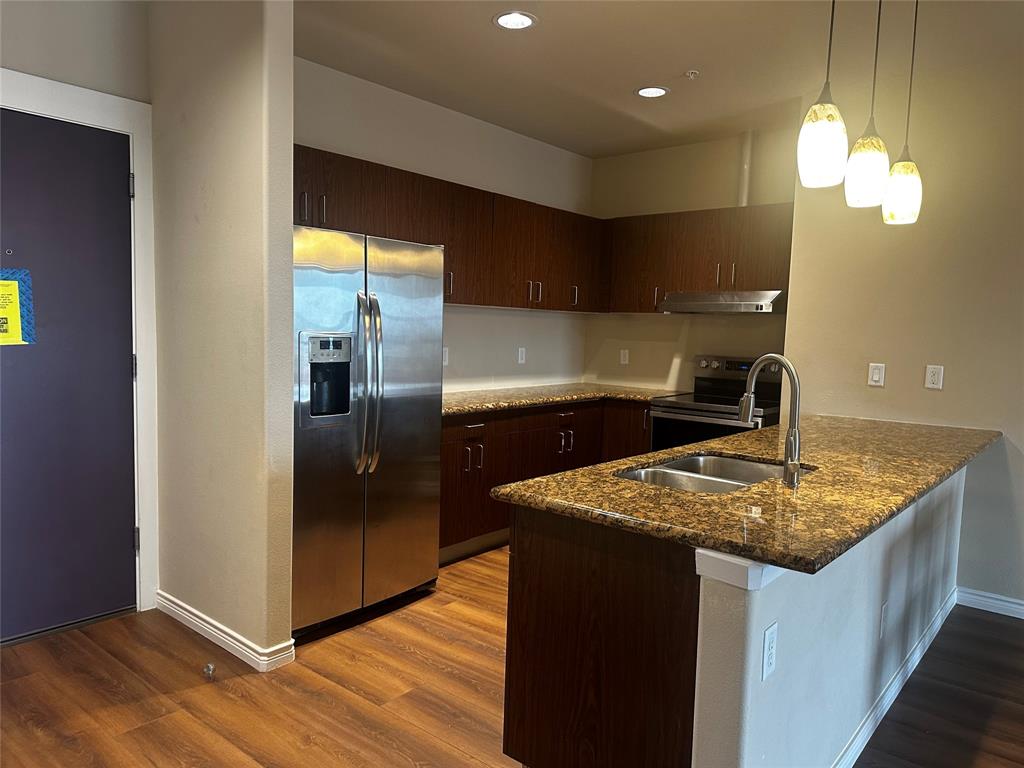 100 Trinity Mills Condo - Residential Lease