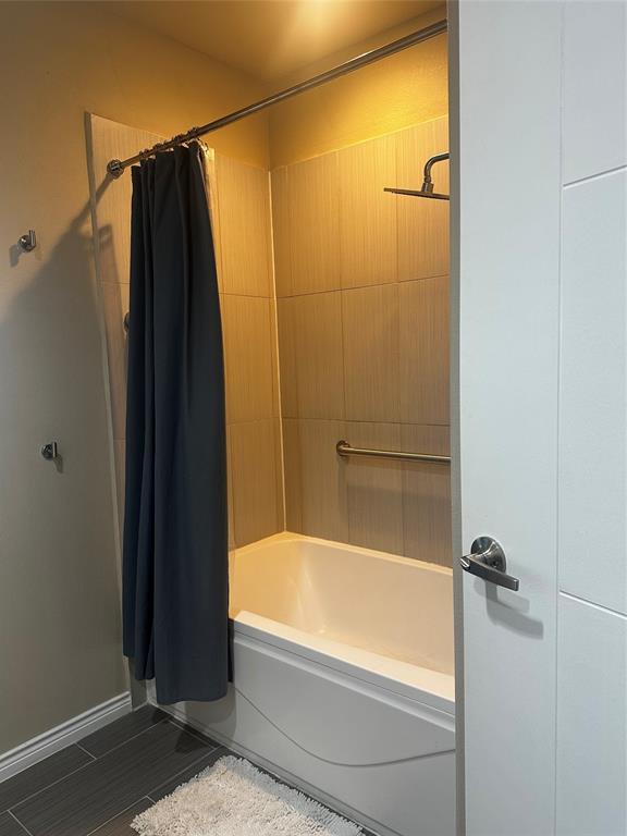 100 Trinity Mills Condo - Residential Lease