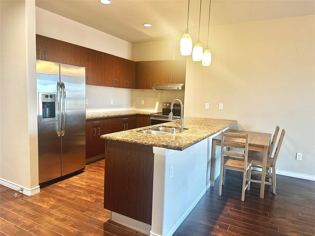 100 Trinity Mills Condo - Residential Lease