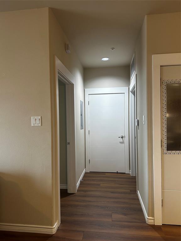 100 Trinity Mills Condo - Residential Lease