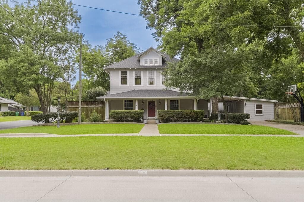 708 W Marvin Avenue